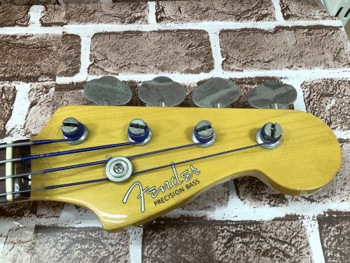 プレベのfender japan