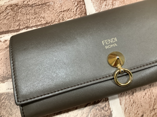 フェンディの長財布