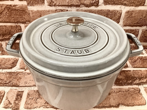 両手鍋のSTAUB