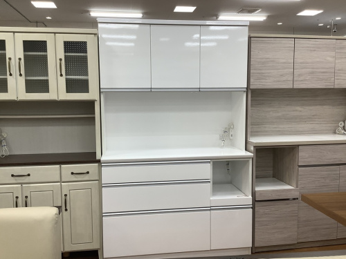 家具のカップボード・食器棚