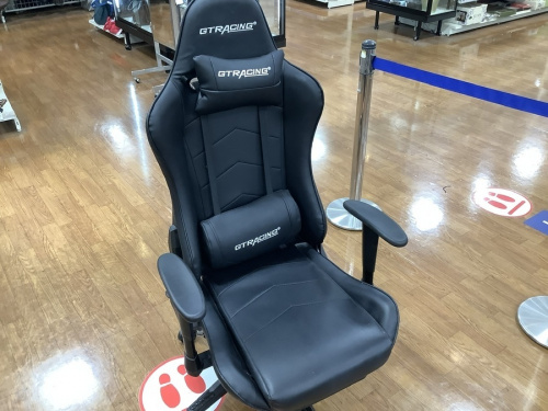 GTRACINGのイス