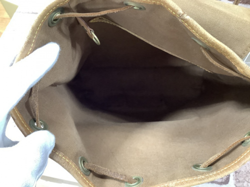 LOUIS VUITTONのモンスリ