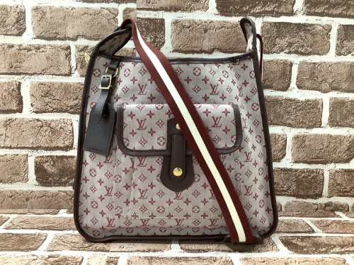 モノグラム・ミニのブザス・マリーケイト