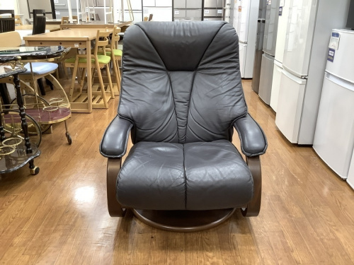 リクライニングソファーの家具