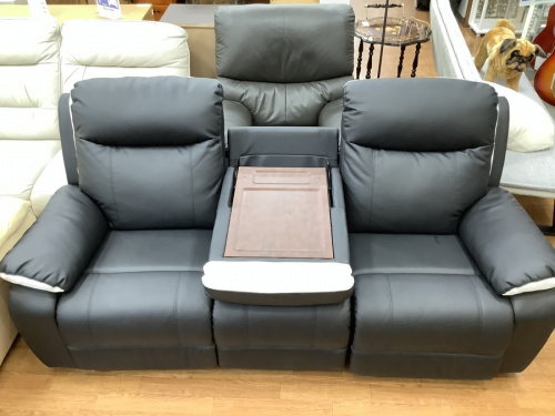 リクライニングのソファー