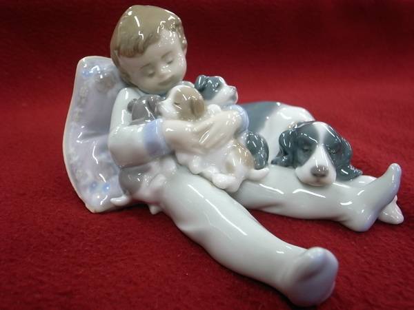LADRO リヤドロ フィギュリン みんなおねんね LLADRO(リヤドロ) フィギュリン みんな、おねんねを買取入荷!!【上板橋