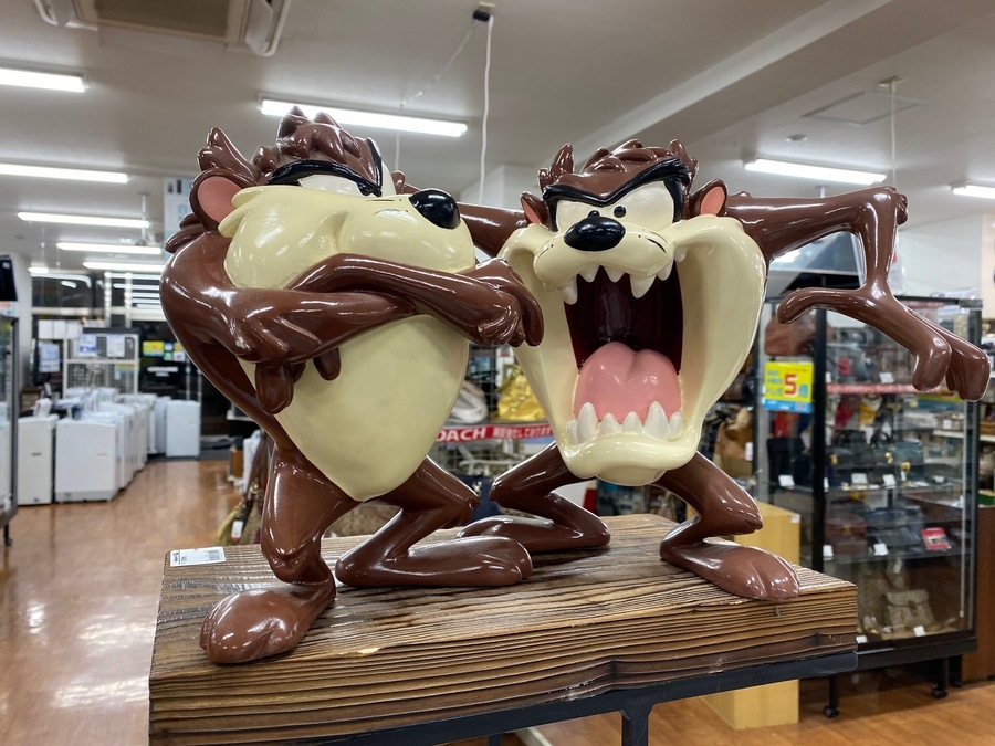 ルーニー・テューンズのタスマニアデビルの置物が入荷です！｜2019年12