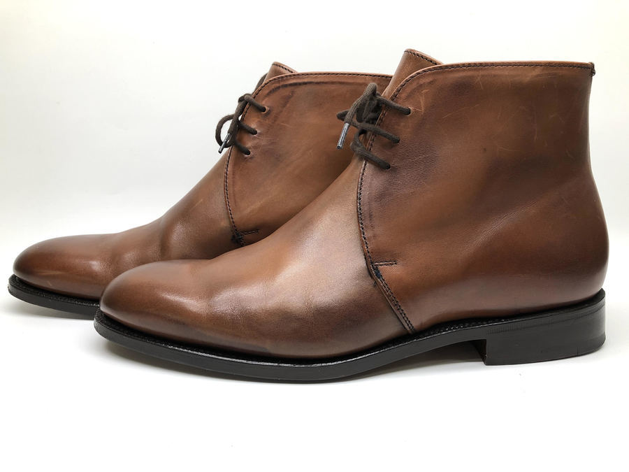 品のある一足…トリッカーズのチャッカブーツが入荷致しました