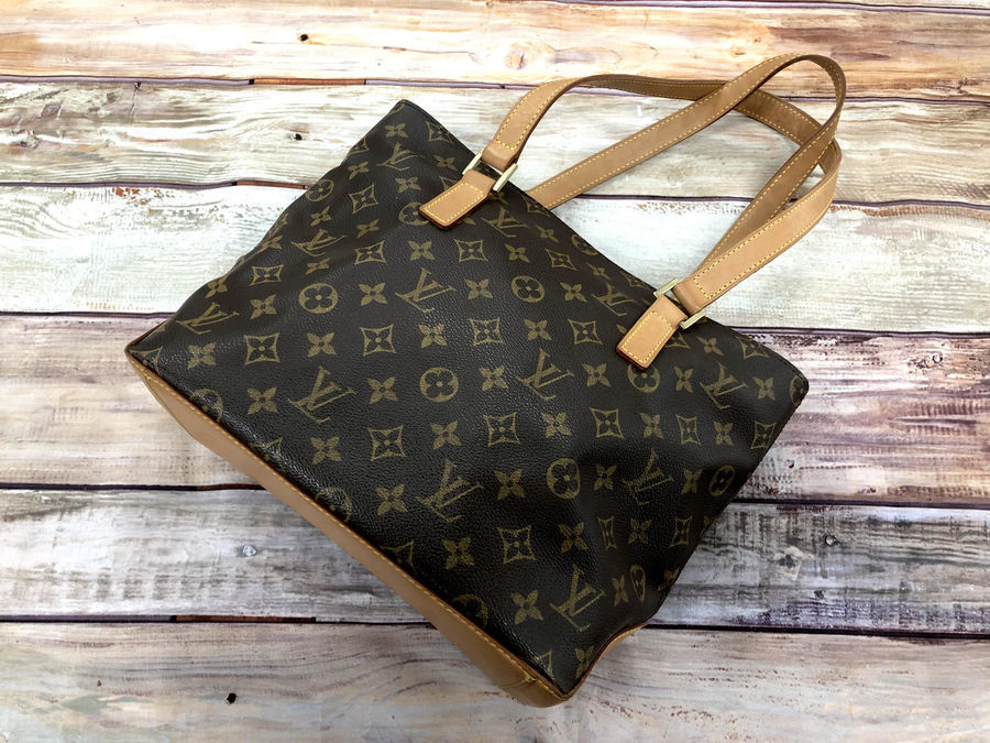 LOUIS VUITTON(ルイヴィトン)からモノグラム、カバピアノが入荷致し