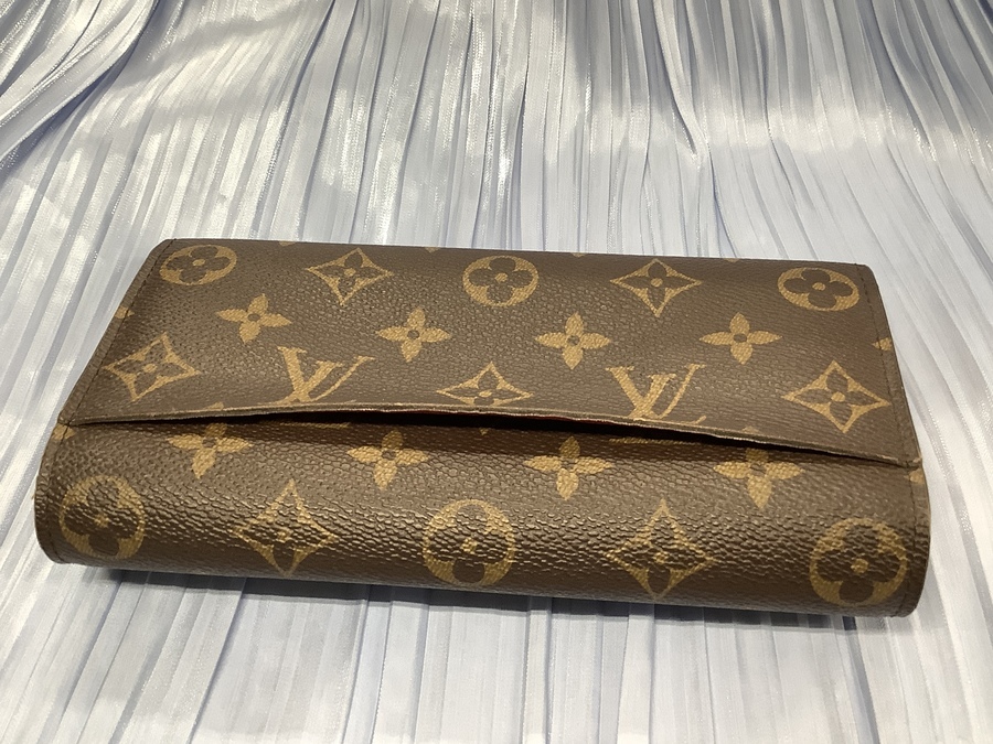 LOUIS VUITTON(ルイ・ヴィトン)より長財布『ポルトフォイユ LOUIS VUITTON(ルイ・ヴィトン)より長財布『ポルトフォイユ