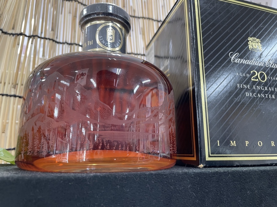 7月はお酒の買取キャンペーン中！ カナディアンクラブ 20年 デキャンタ