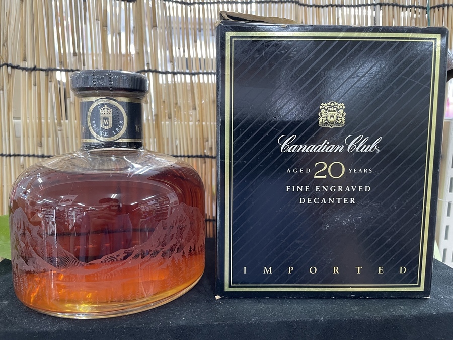 カナディアンクラブ　20年　デキャンタボトル 7月はお酒の買取キャンペーン中！ カナディアンクラブ 20年 デキャンタ