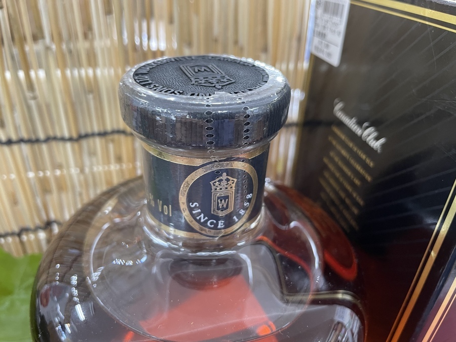 7月はお酒の買取キャンペーン中！ カナディアンクラブ 20年 デキャンタ