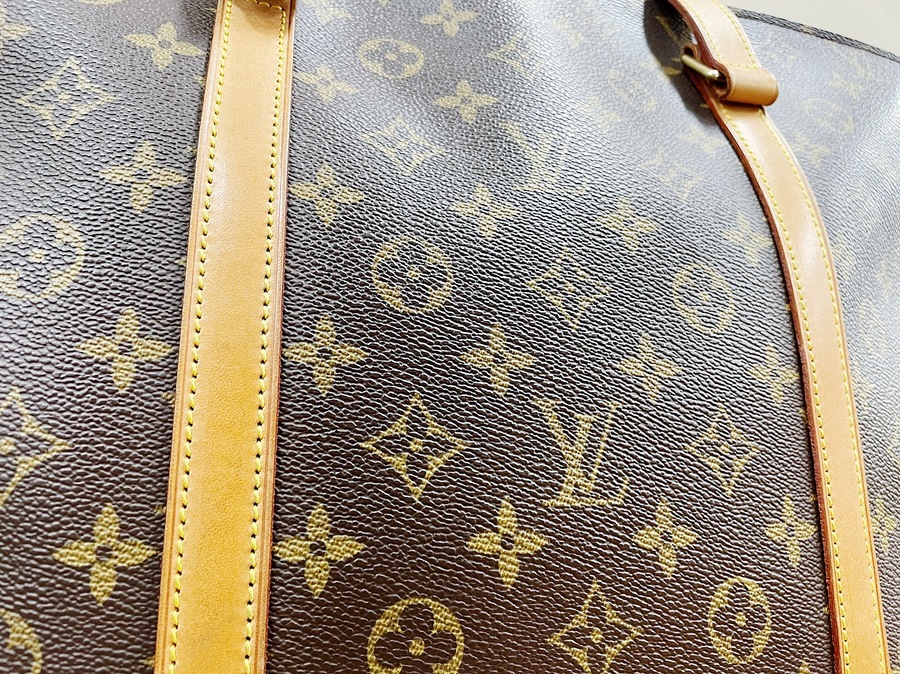 LOUIS VUITTON(ルイヴィトン) よりモノグラムのトートバッグ LOUIS VUITTON(ルイヴィトン) よりモノグラムのトートバッグ