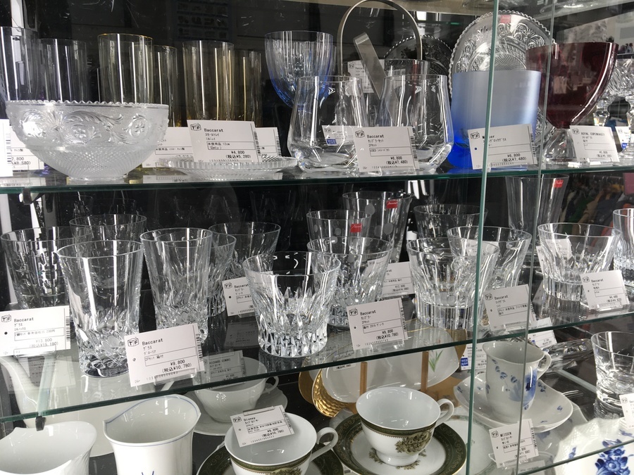 Baccarat(バカラ)のクロックオブジェ、 ジャンピングホースが入荷しま