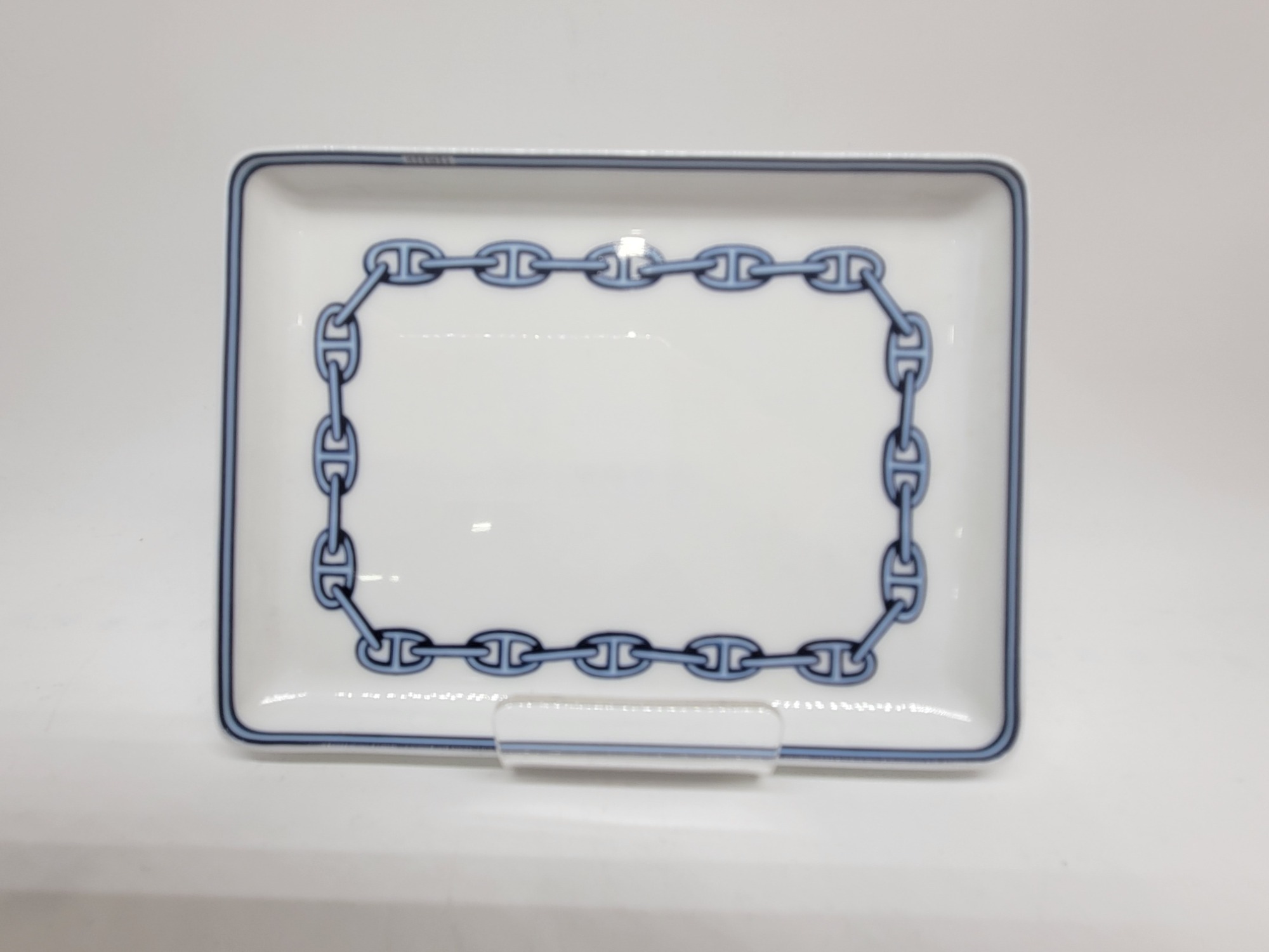 HERMES エルメス シェーヌダンクル スクエア プレート HERMES（エルメス）よりシェーヌダンクル スクエアプレートが入荷です