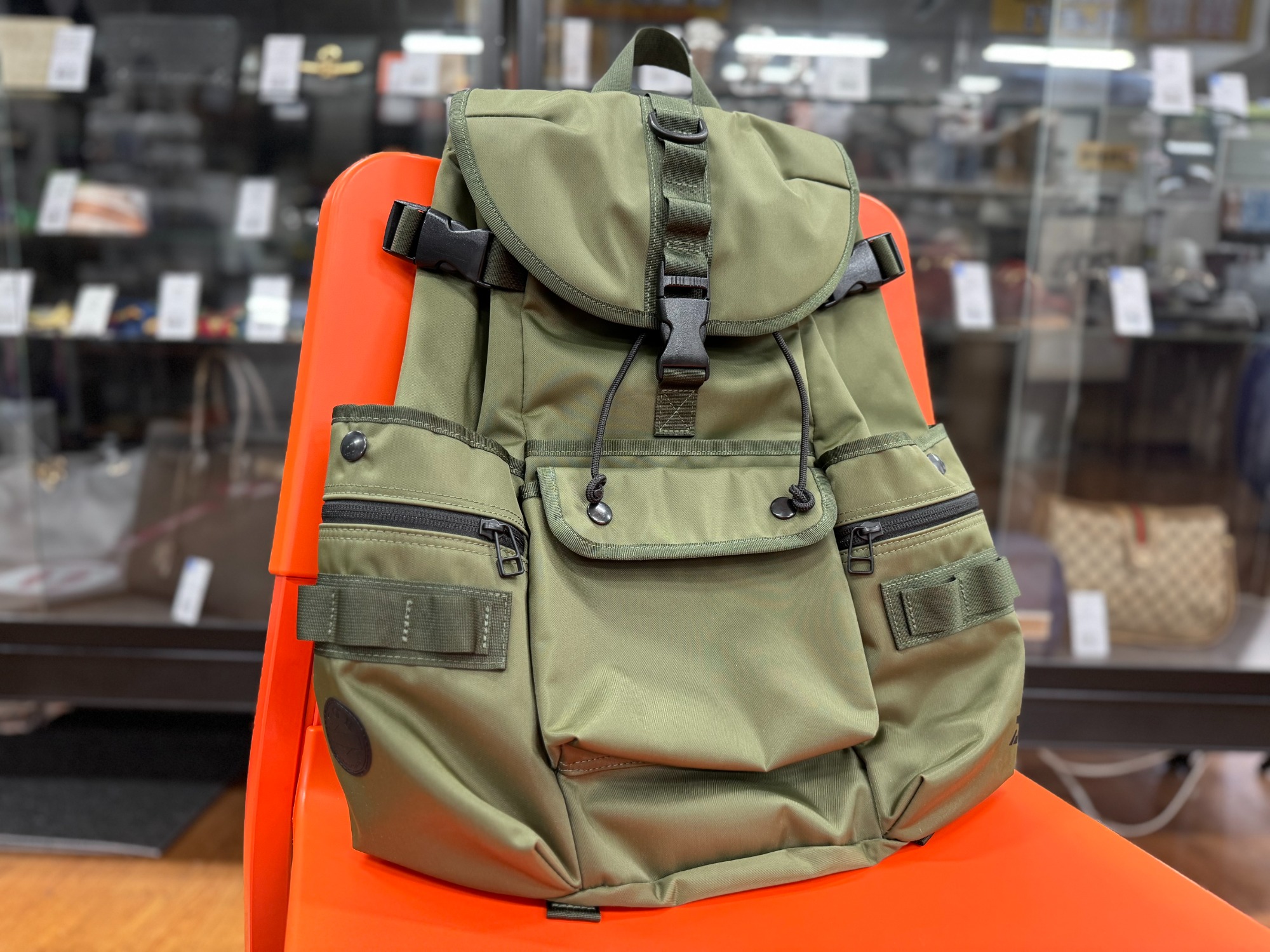 ポーター　DAIWA限定コラボ ボディバッグ　カーキ DAIWA x POTR(ダイワ x POTR) WAIST BAG | 吉田カバンホームページ