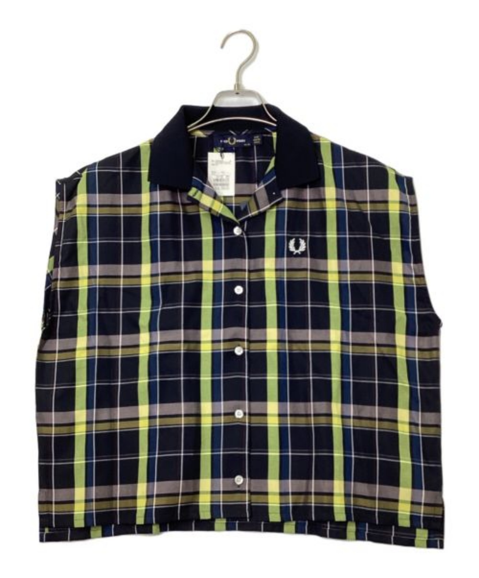 FRED PERRY ノースリーブ ポロシャツ UK 10 チェック柄 本日はFRED PERRY（フレッドペリー）のノースリーブチェック