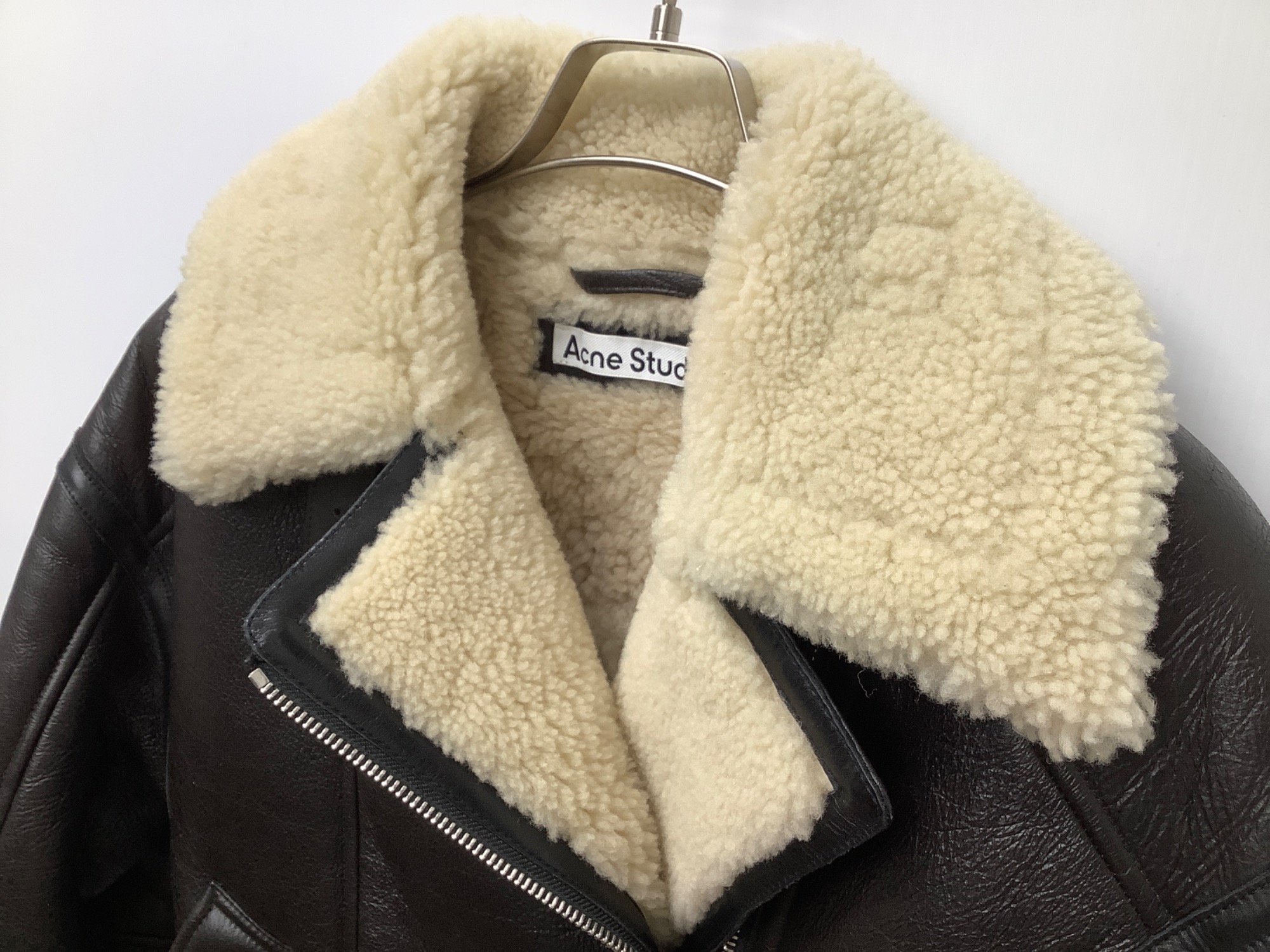 Acne studios/アクネ ストゥディオス】レザージャケットをご紹介