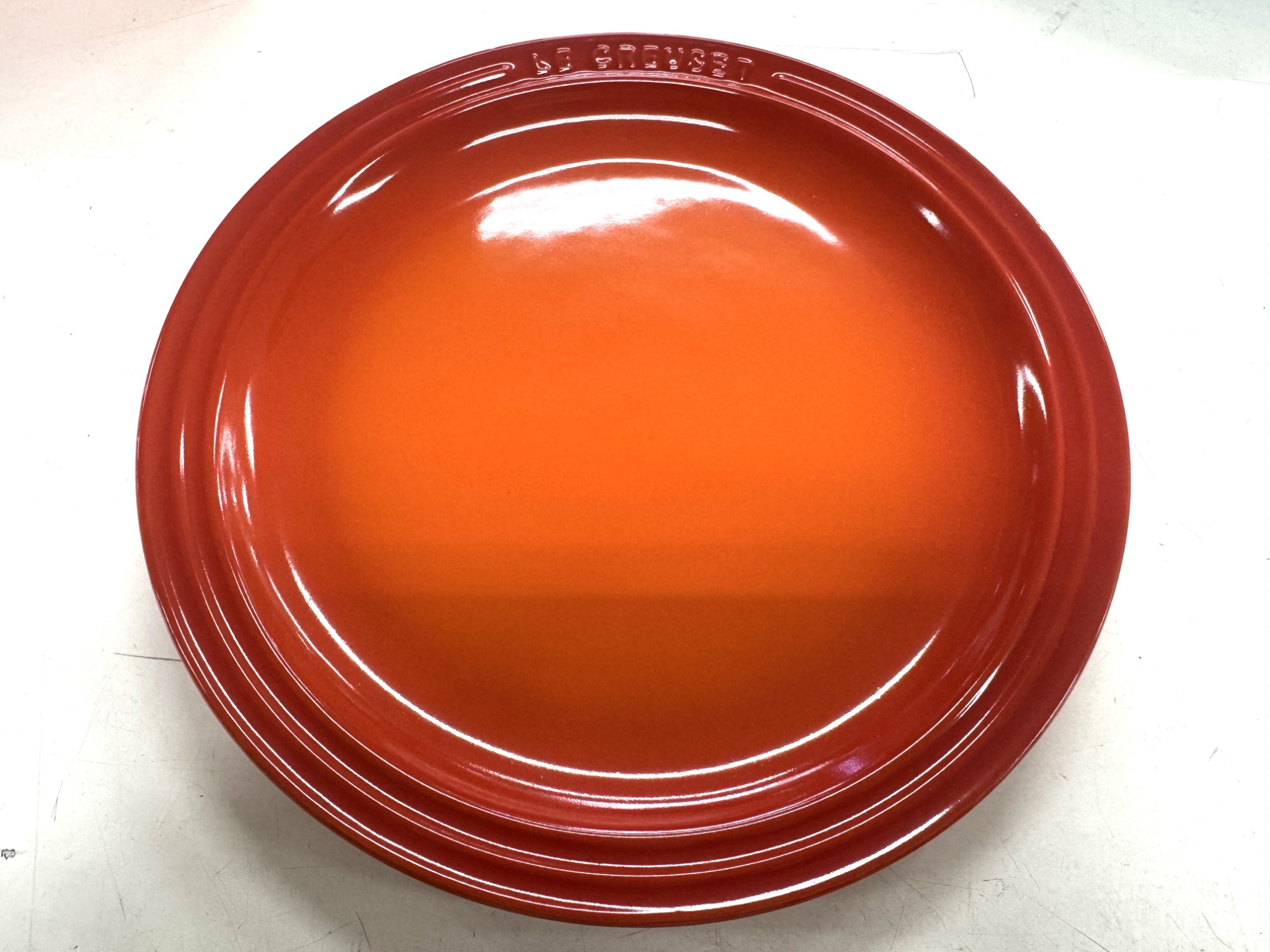 LE CREUSET(ルクルーゼ)の23cm ラウンドプレートセットが新入荷