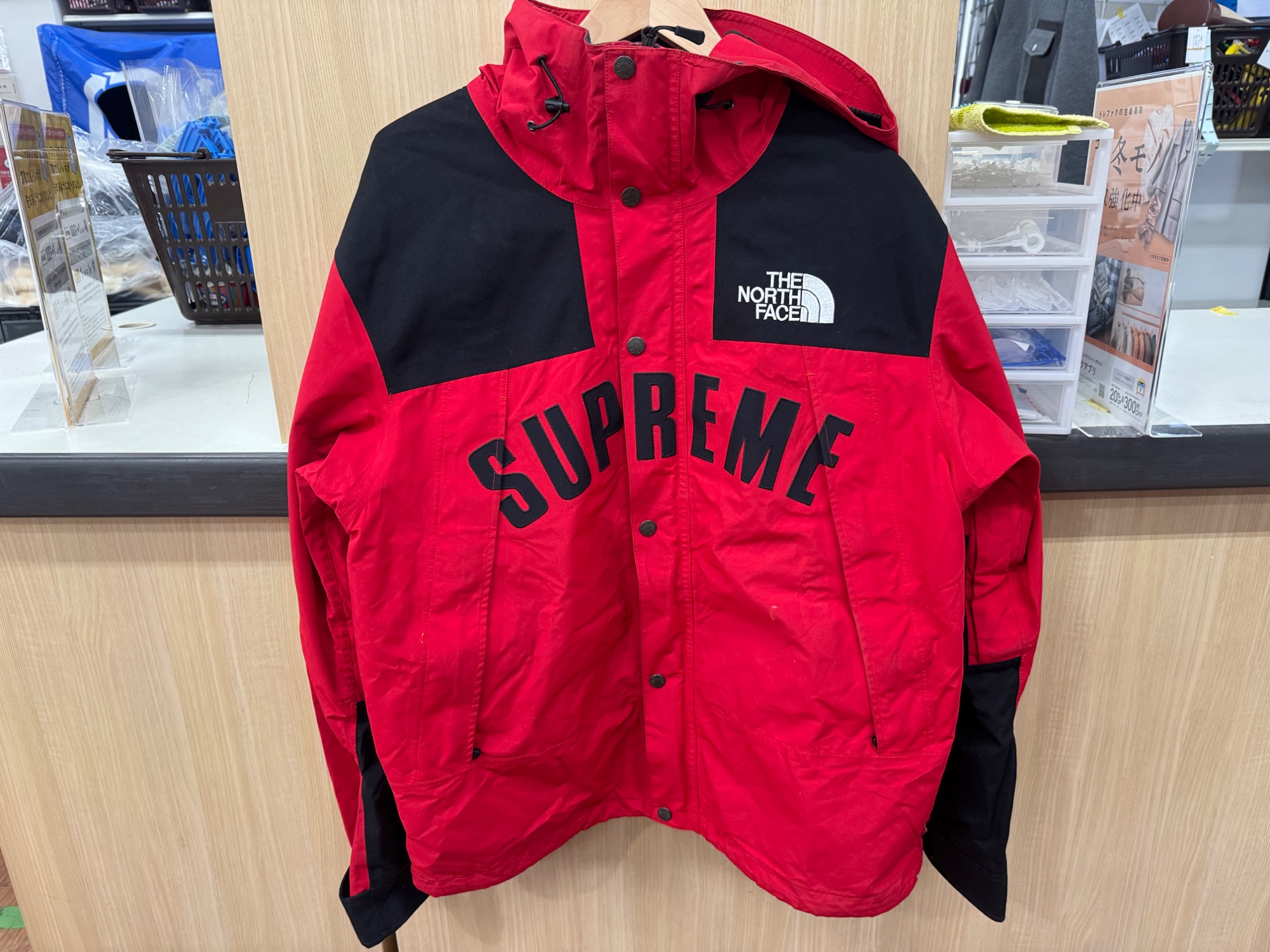 THE NORTH FACE(ザ ノースフェイス)×Supreme(シュプリーム)よりコラボ
