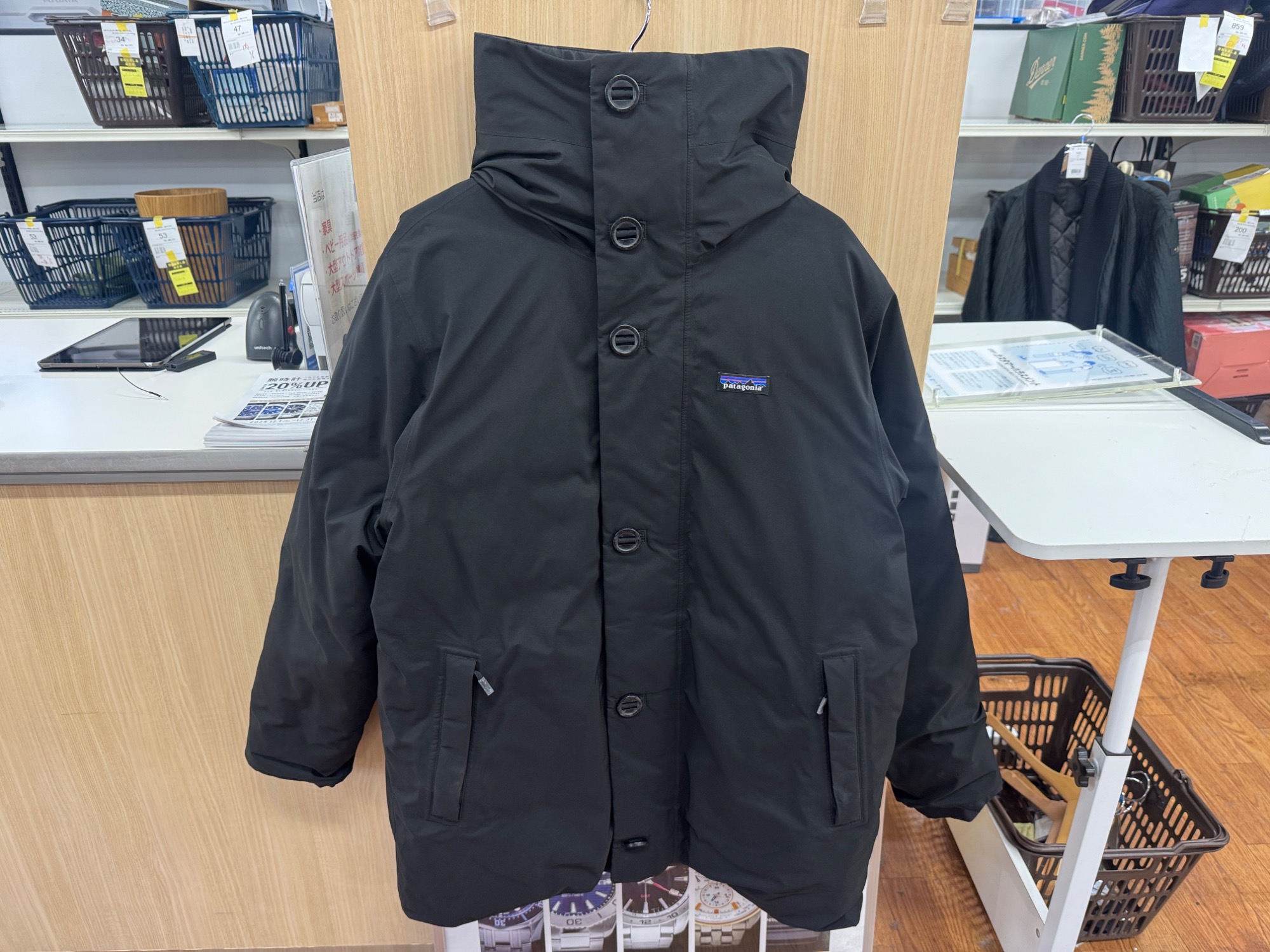 patagonia(パタゴニア)よりフローズンレンジパーカのご紹介です