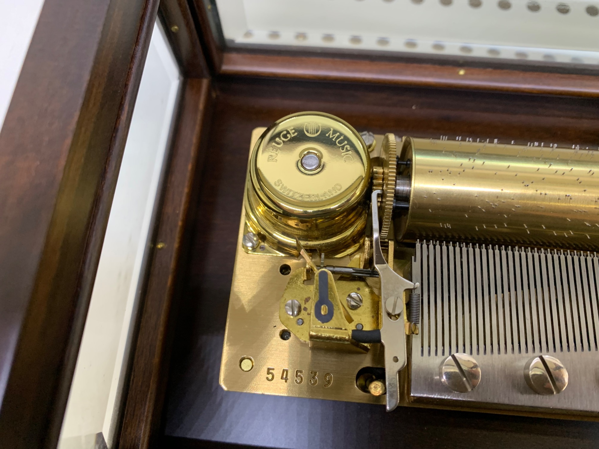 REUGE MUSIC (リュージュミュージック)のオルゴール Canon が入荷