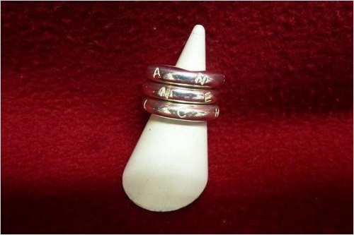 ブランド・ラグジュアリーのアクセサリー
