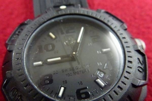 LUMINOXのセントリー