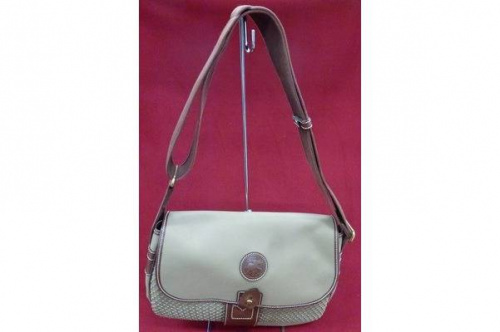 ショルダーバッグのHUNTING WORLD(ハンティングワールド)