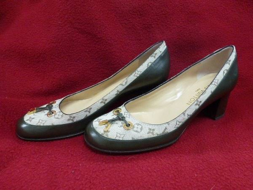 レディースファッションのシューズ