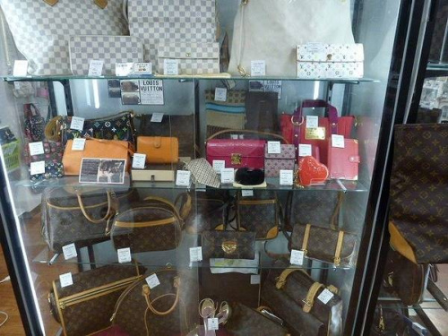 ルイ・ヴィトン（Louis Vuitton）のパンプス