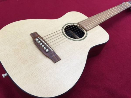 楽器・ホビー雑貨のMartin