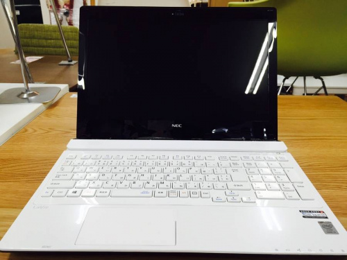 デジタル家電のノートパソコン