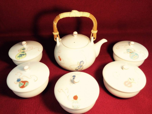 和食器の深川製磁