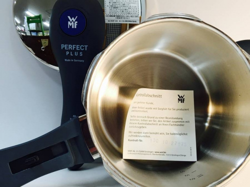 圧力鍋のキッチン雑貨