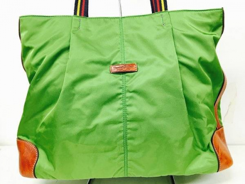 ブランド・ラグジュアリーのレザーバッグ