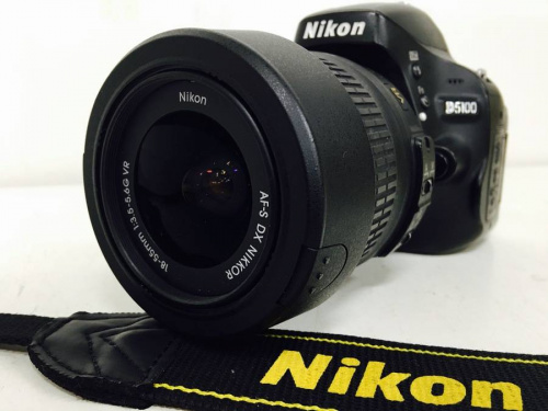 一眼レフのニコン（NIKON）