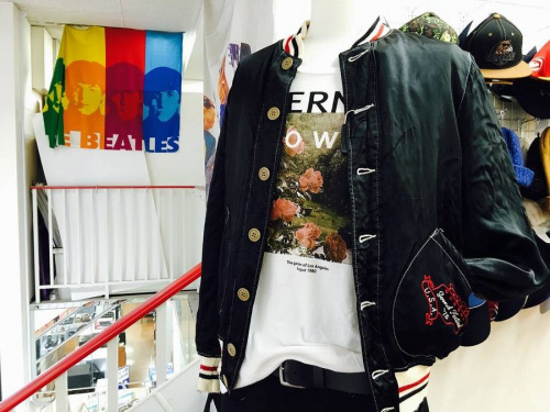 スカジャンのヒステリックグラマー（Hysteric Glamour）