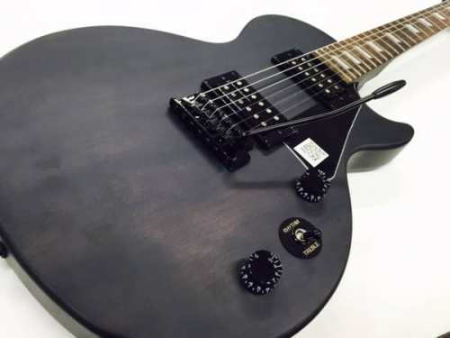 EPIPHONE アーム付きのレスポールスペシャル買取入荷