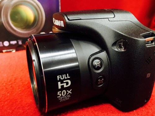 カメラのキャノン（Canon）