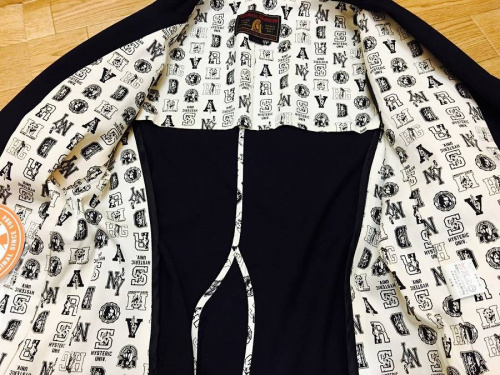 ヒステリックグラマー（Hysteric Glamour）のスーツ