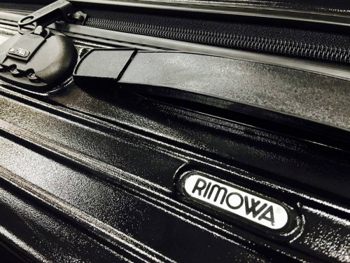 ブランド・ラグジュアリーのRIMOWA