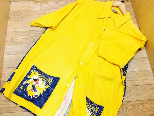 レディースファッションのアロハシャツ