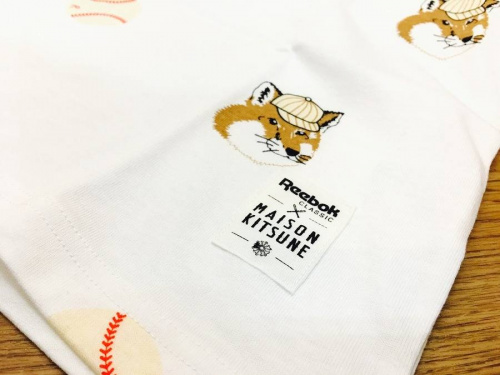 コラボアイテムのREEBOK