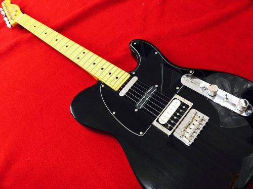 上板橋楽器のFENDER