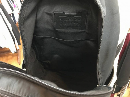 リュックのコーチ（COACH）