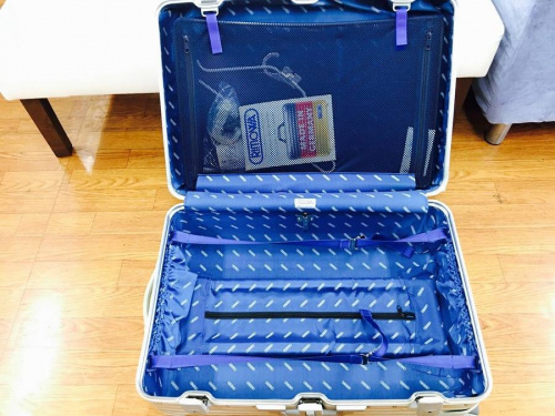 キャリーバッグのスーツケース