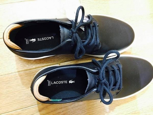 シューズのラコステ（LACOSTE）