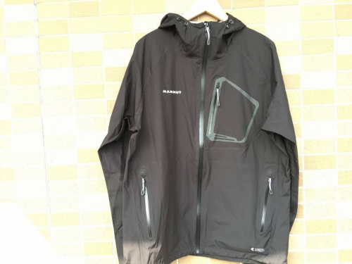 ジャケットのアウトドア